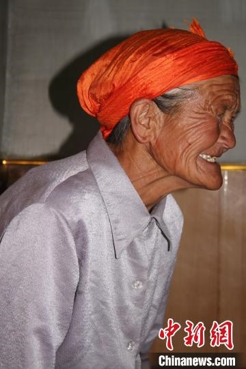 薩仁托婭拍攝的“草原母親”。　薩仁托婭供圖