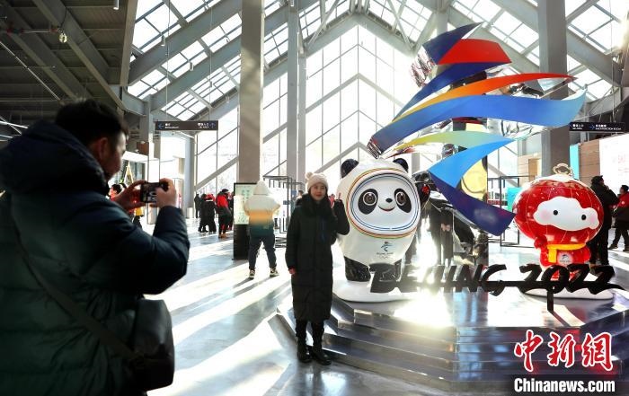 圖為滑雪場現(xiàn)場。　許婷 攝