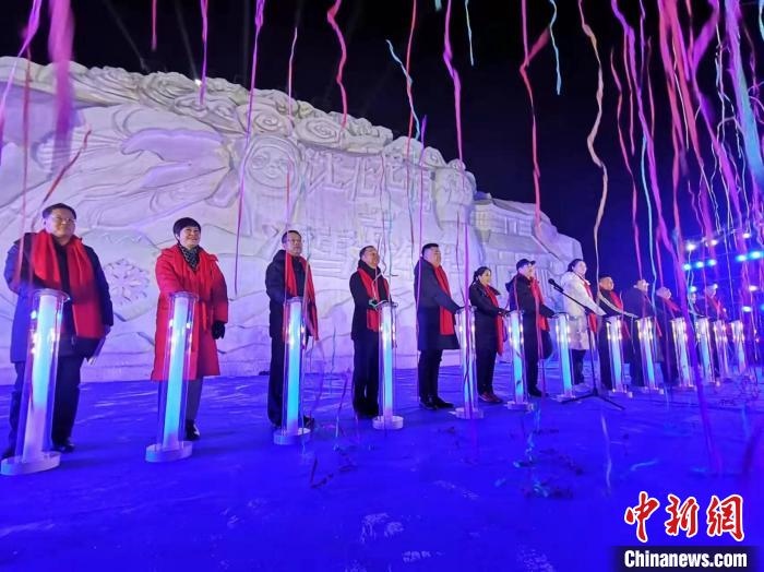 啟動(dòng)儀式現(xiàn)場(chǎng)?！≮w桂華 攝