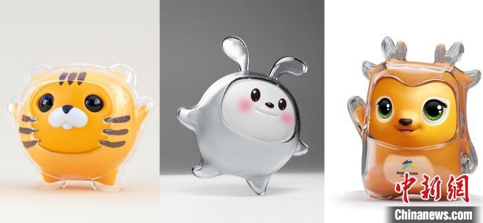 設(shè)計團隊曾嘗試在冰殼之下更換成老虎、兔子或麋鹿等形象。(資料圖) 劉平云供圖