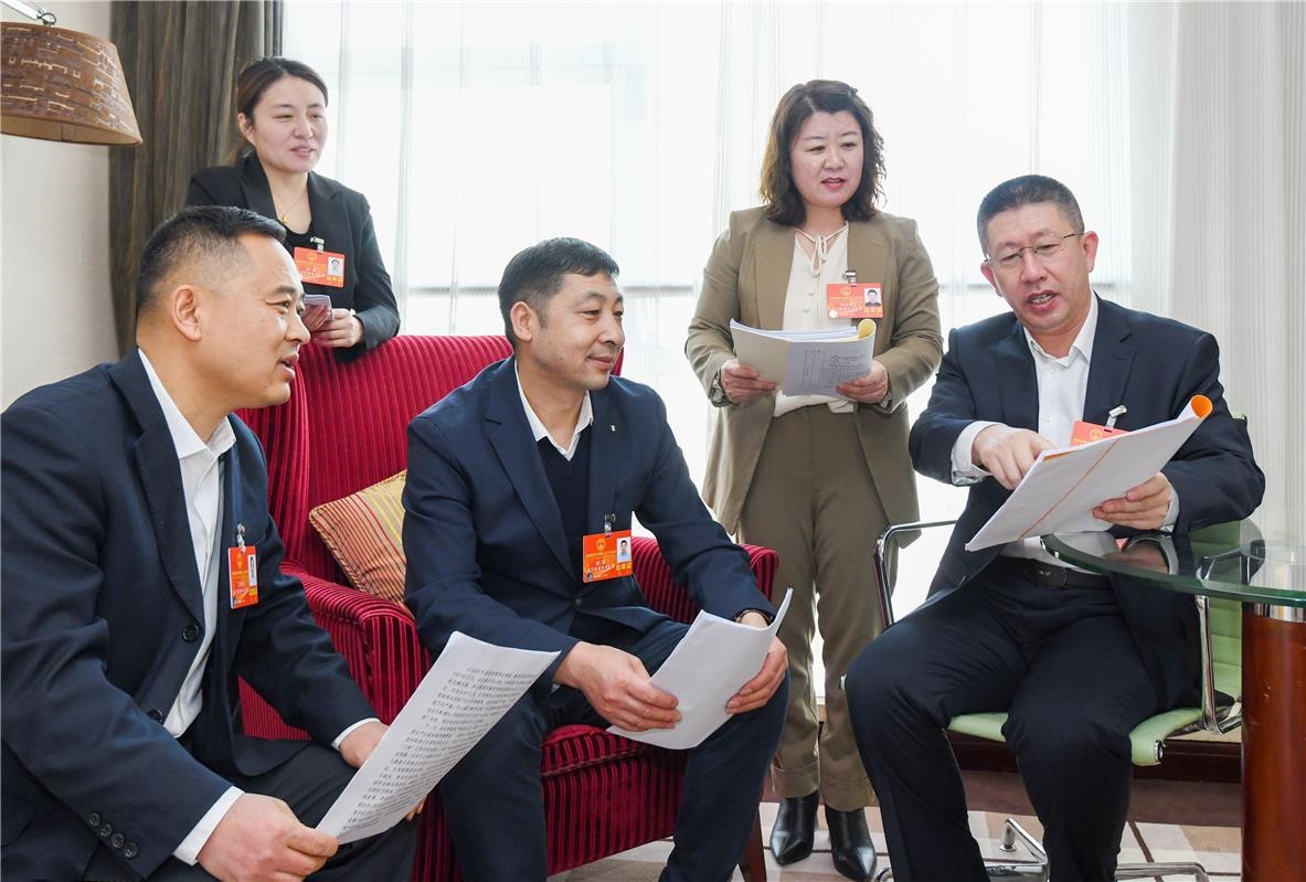 奮進2024｜代表來了！自治區(qū)十四屆人大二次會議召開在即