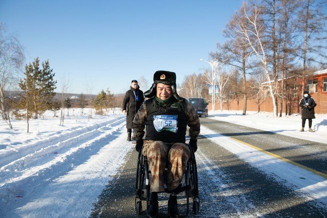 中共黨員、一等功榮立者王曙光不畏嚴寒，挑戰(zhàn)自我（王鵬）.jpg