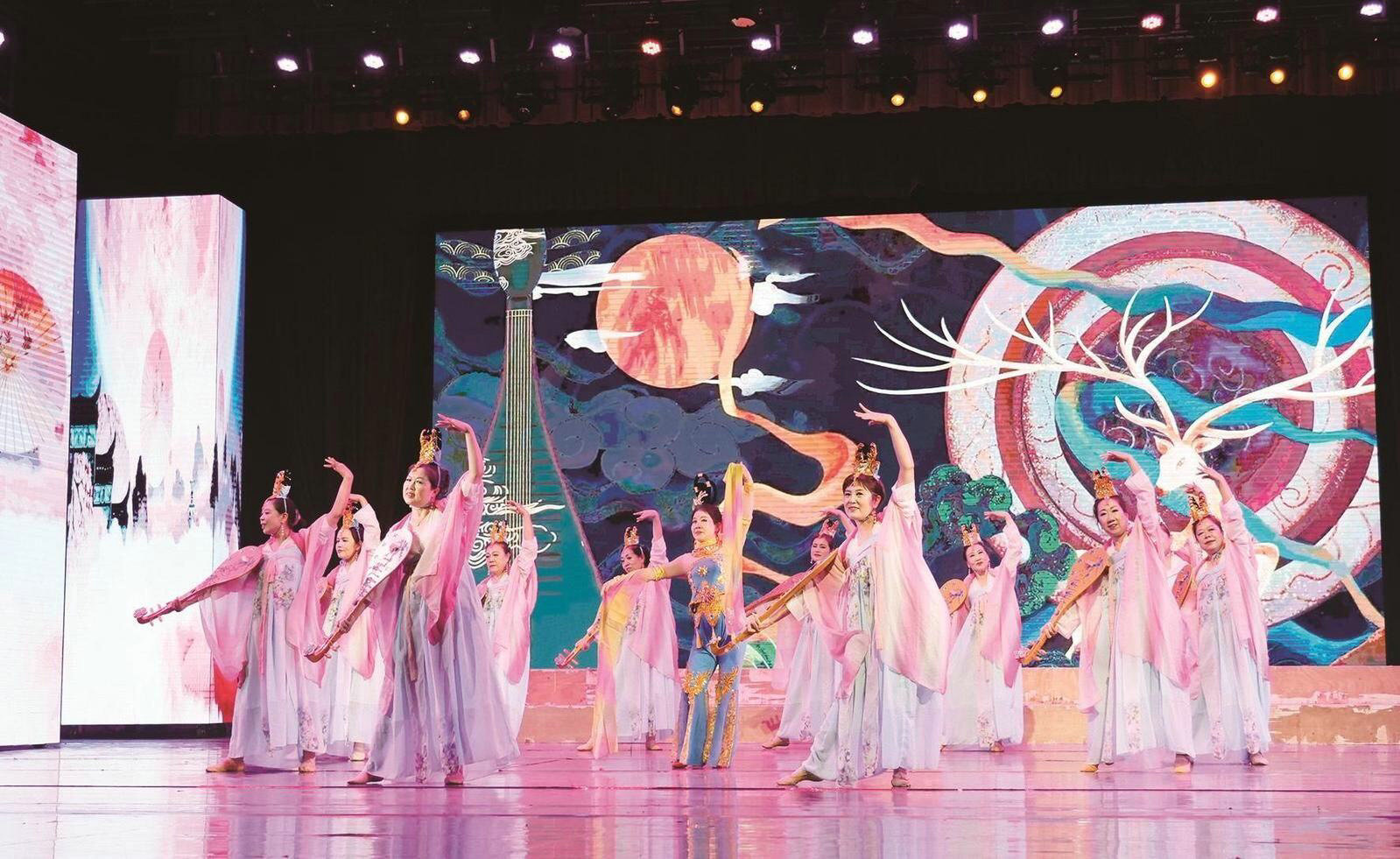 1734227298259395.jpeg 春晚.jpeg