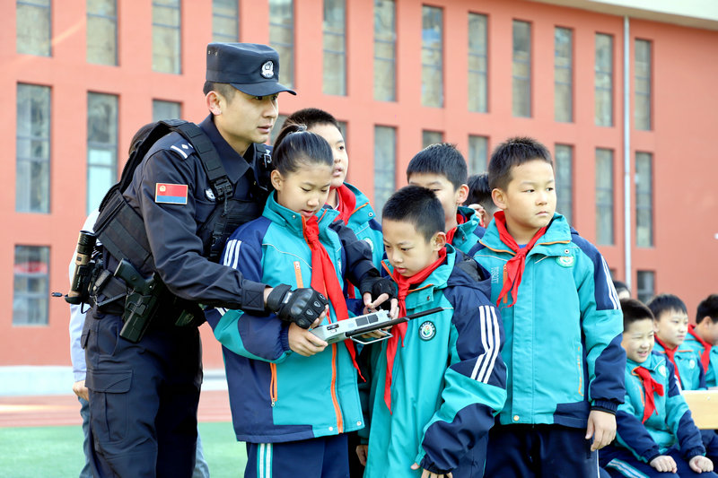 1773287014920966.jpg 20260312開學(xué)第一課1.jpg