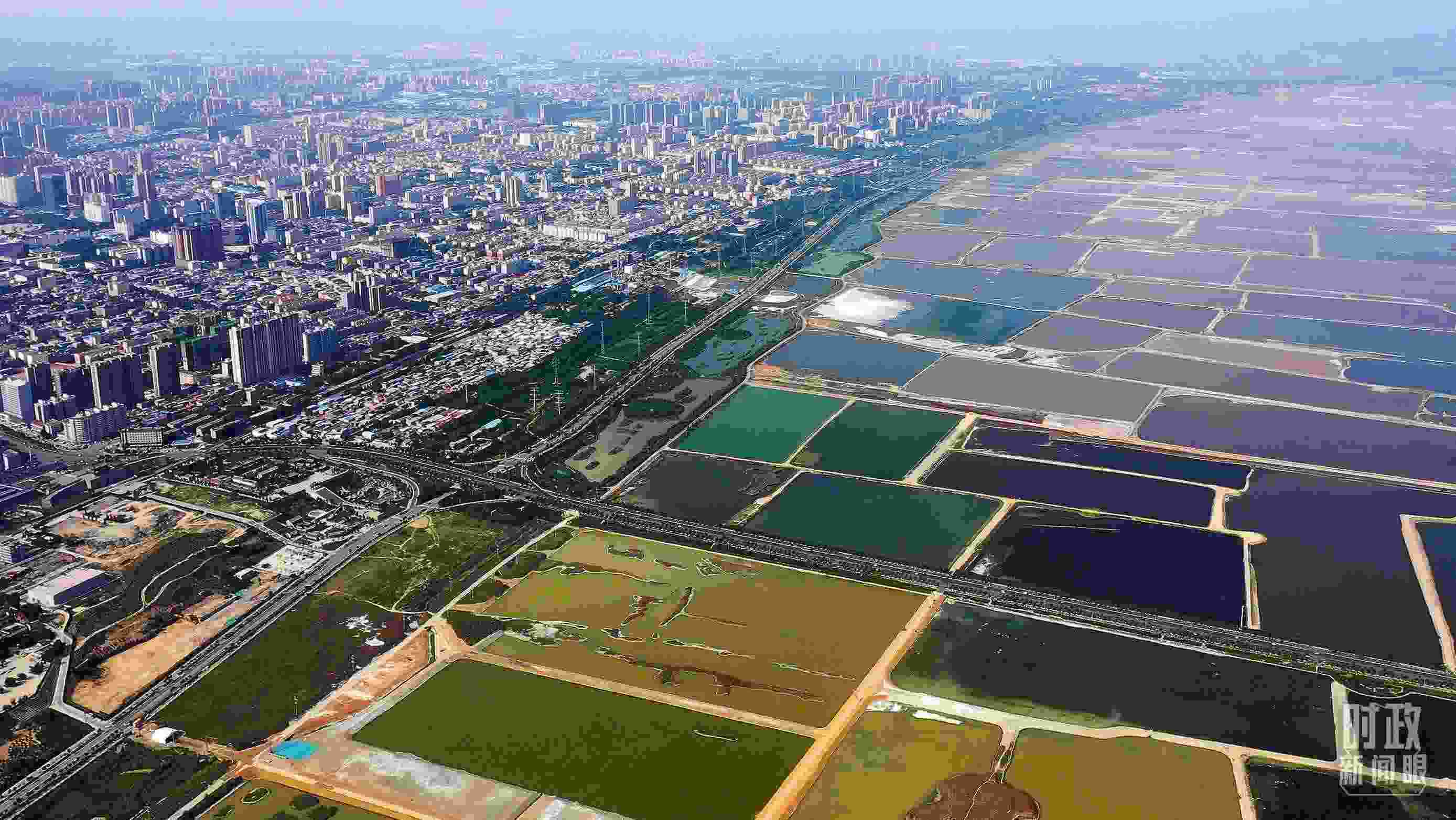 △俯瞰山西運城。（總臺記者裴大偉、康曉宇拍攝）