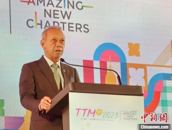 泰國旅游及體育部部長皮帕在開幕式上致辭。 趙婧楠 攝