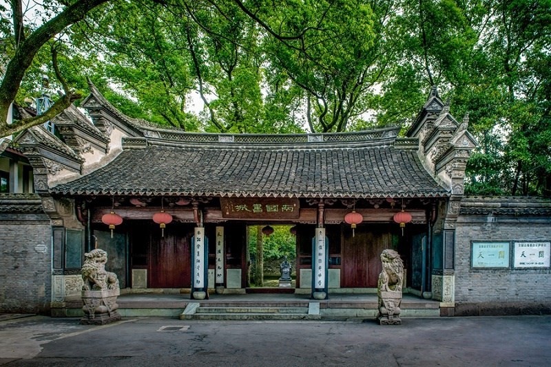 天一閣正門。 天一閣博物院供圖