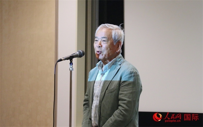 展覽名譽(yù)顧問(wèn)、日本前文化廳長(zhǎng)官青柳正規(guī)致辭。（人民網(wǎng) 許可攝）