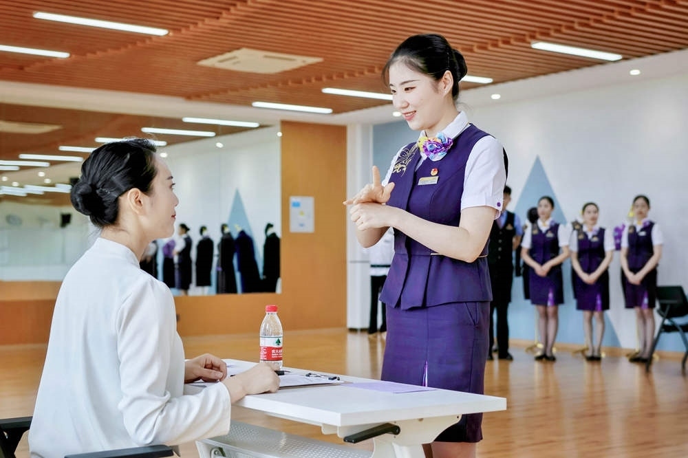 手語培訓(xùn)與考核。