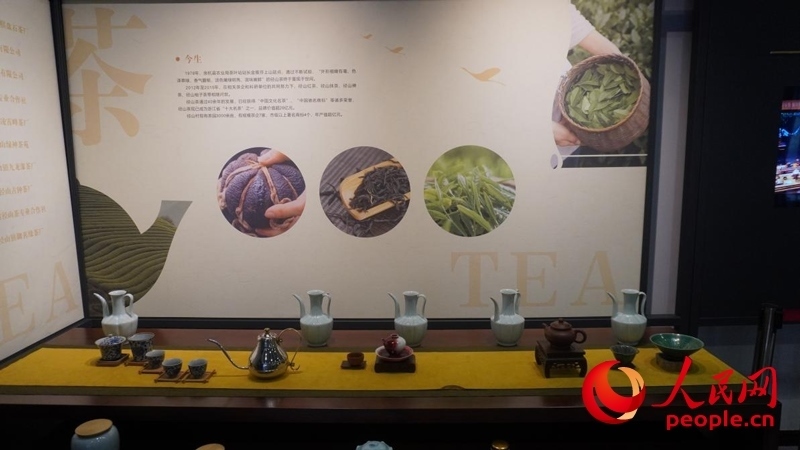 余杭區(qū)徑山鎮(zhèn)徑山村鄉(xiāng)村客廳的文創(chuàng)館。人民網(wǎng)肖聰聰攝