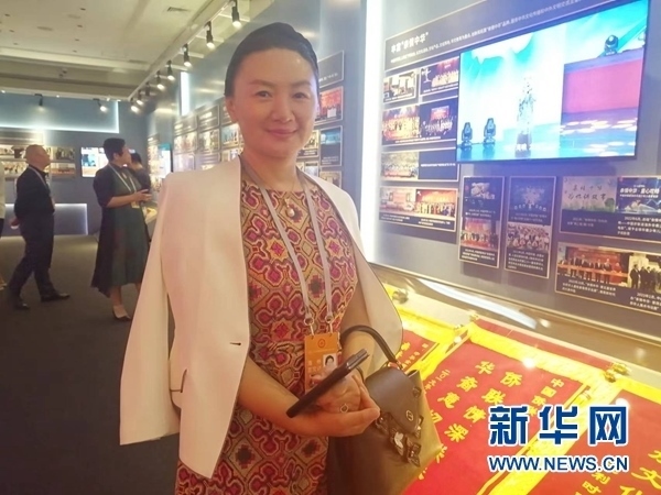 英國川商聯(lián)合總會(huì)會(huì)長宋汶栗。新華網(wǎng)記者 侯強(qiáng) 攝