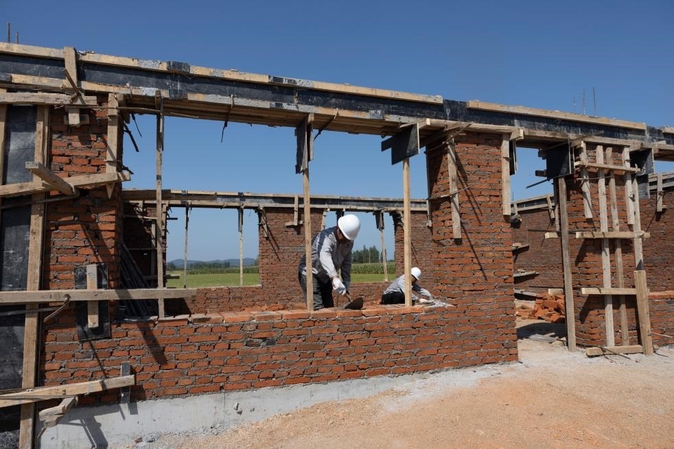 近日拍攝的黑龍江省尚志市老街基鄉(xiāng)龍王廟村。新華社記者 丁海濤 攝