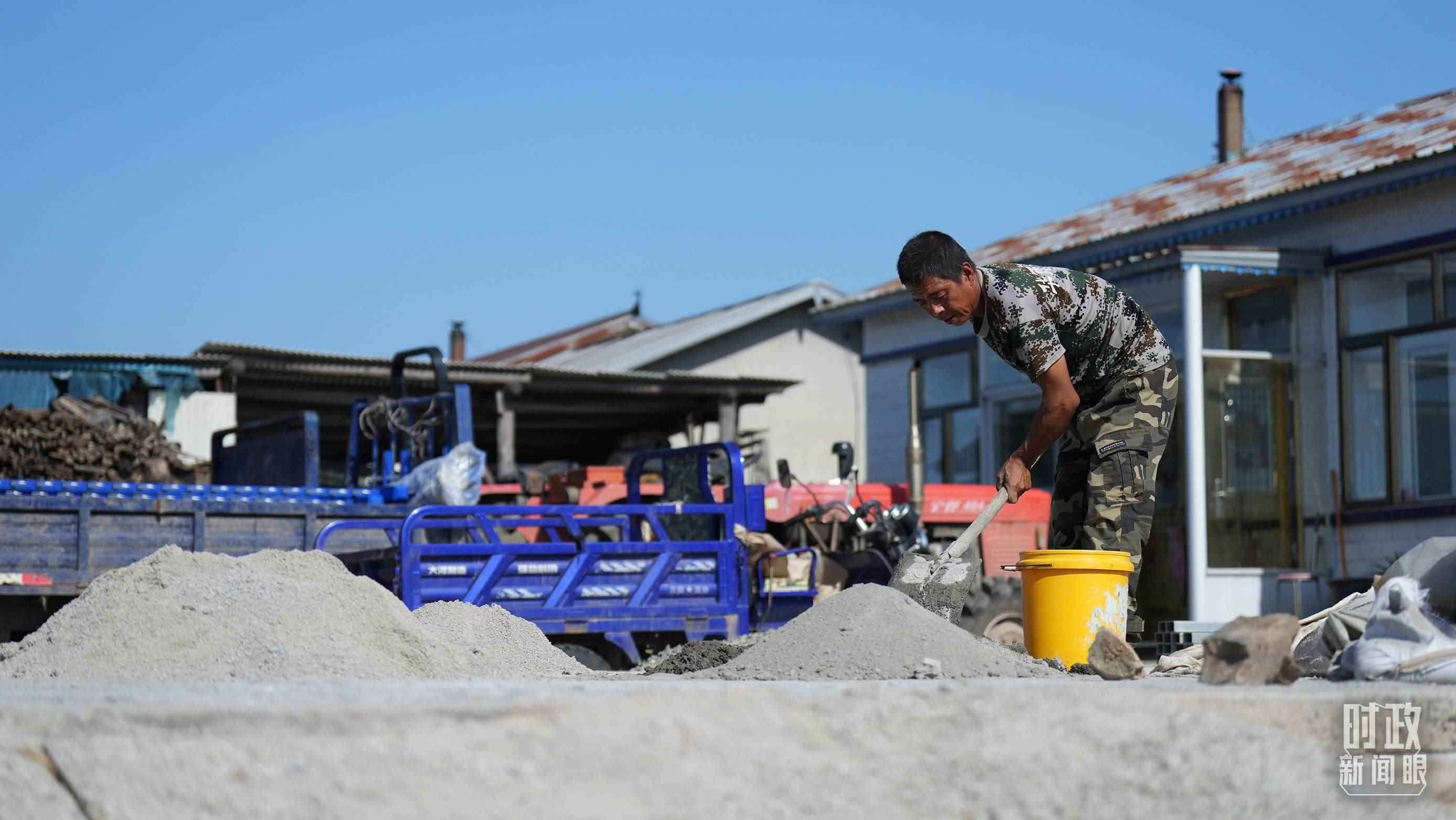 △龍王廟村的災后恢復重建正加緊推進。（總臺國廣記者李晉拍攝）