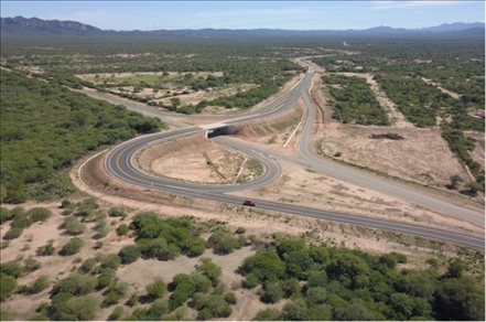 埃爾埃斯皮諾公路項目互通立交航拍。中國中鐵供圖