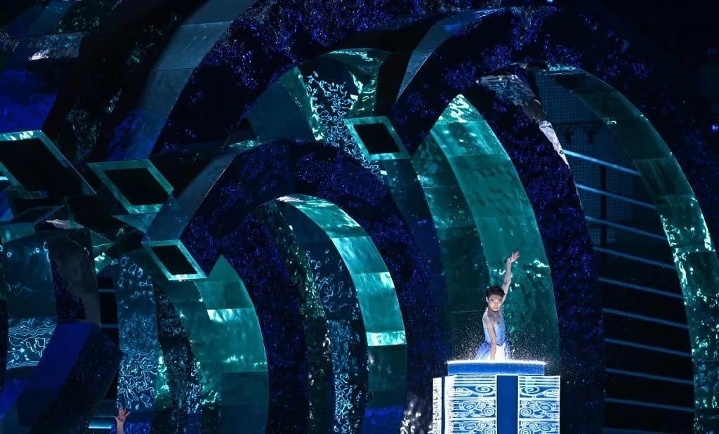 △9月23日，杭州第19屆亞洲運(yùn)動(dòng)會開幕式迎賓表演《水潤秋輝》。