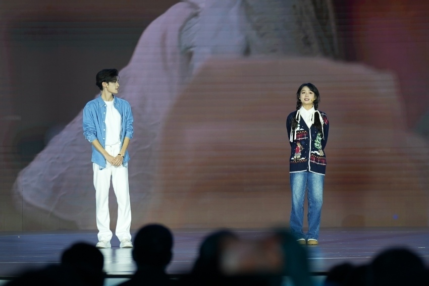 煎餅果仔（演員張家?。?、夏天妹妹（演員楊茜云）