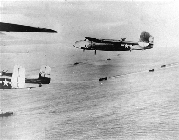 1942年4月18日，美國航空母艦甲板上B－25解放式轟炸機(jī)起飛轟炸東京工業(yè)區(qū)域，此為日本首次受盟軍之進(jìn)攻。