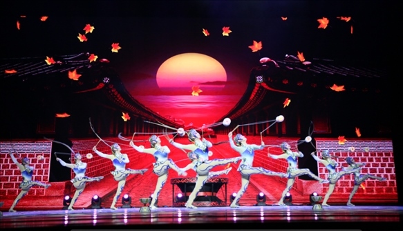 雜技《俏花旦·集體空竹》節(jié)目照。主辦方供圖