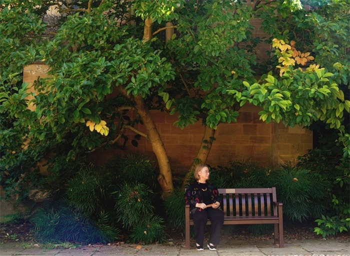 羅森在牛津大學墨頓學院。葛大龍攝
