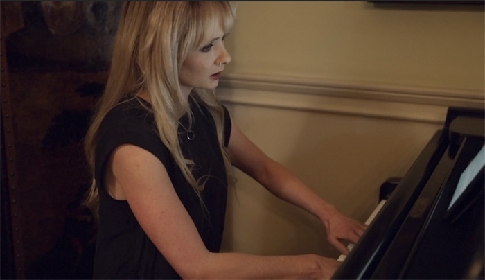 斯黛夫·康納演奏。潘耿攝