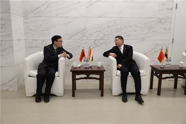 李永明同埃及趙劉慶公參會談交流。主辦方供圖