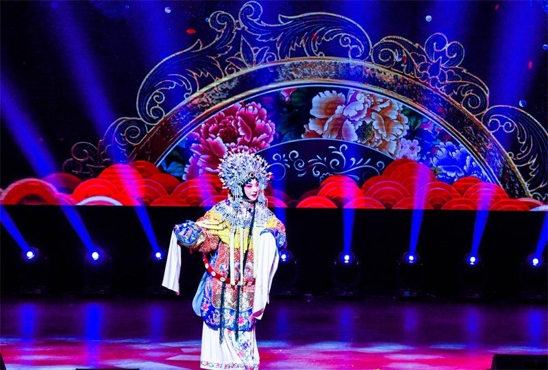 京劇梅派傳人胡文閣帶來《貴妃醉酒》。趙 靖攝