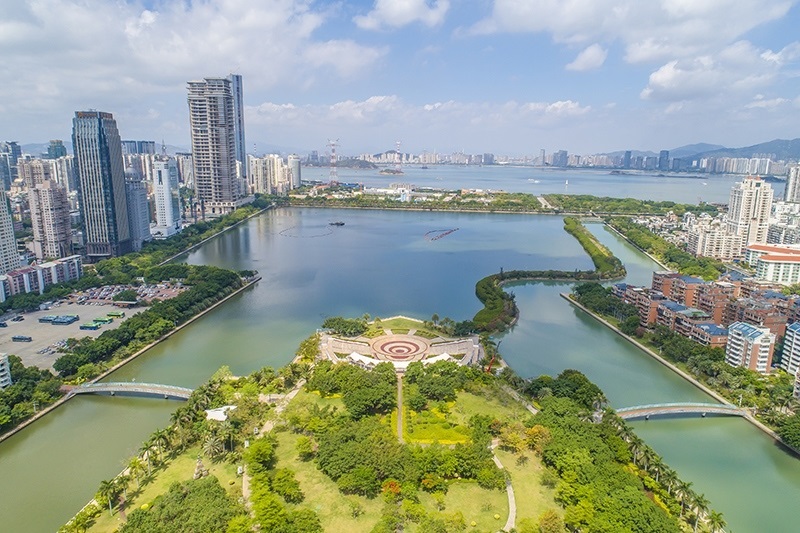 2021年5月15日，廈門，航拍筼筜湖，景色優(yōu)美。