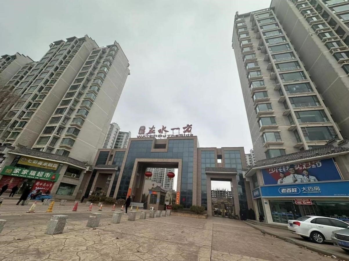 甘肅省永靖縣“在水一方”小區(qū)。人民網(wǎng)記者 馬昌攝