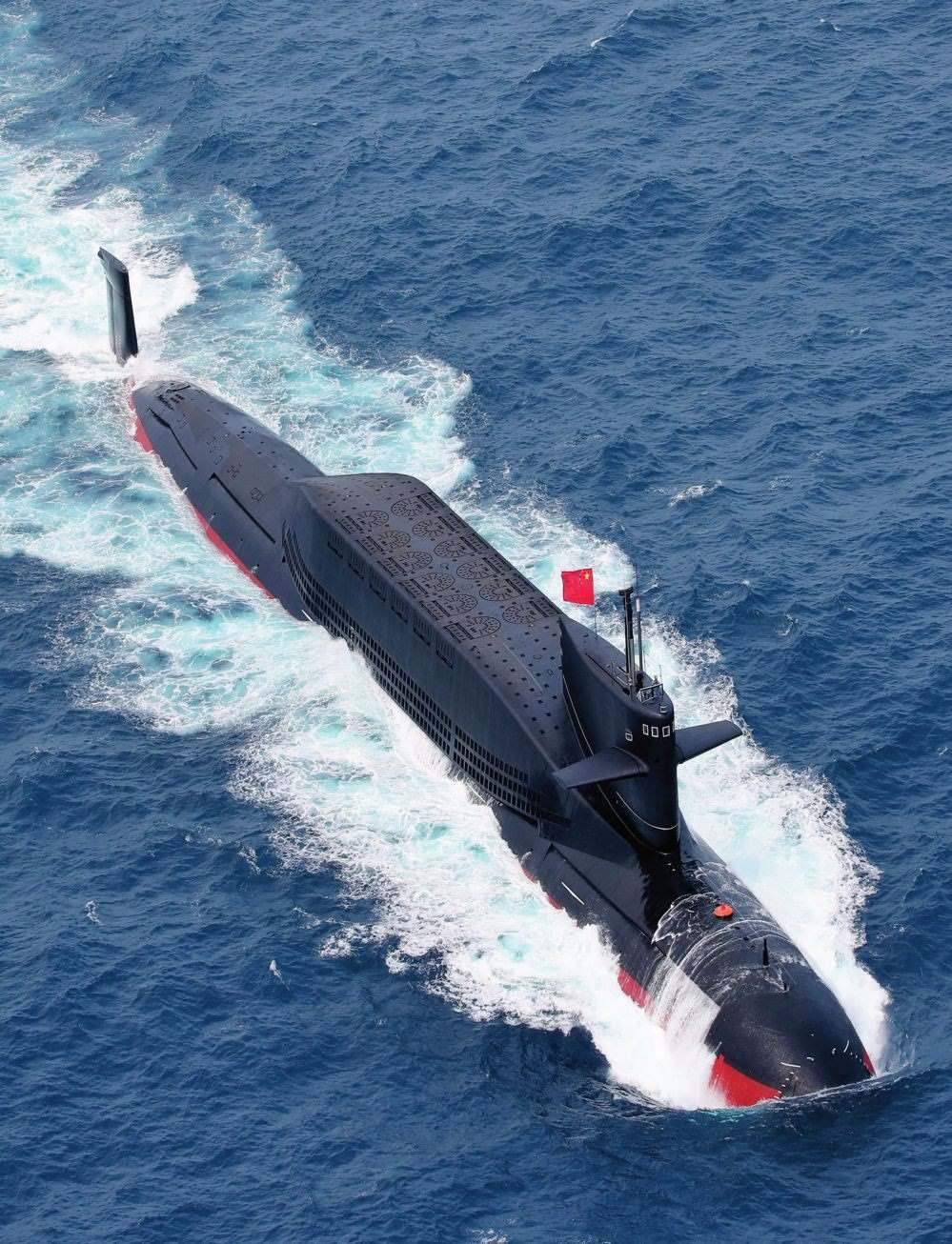 某潛艇執(zhí)行實戰(zhàn)化訓(xùn)練歸來（2018年3月攝）。周啟青攝