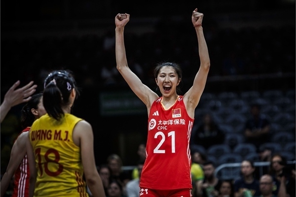 吳夢(mèng)潔慶祝得分。圖片來(lái)源：國(guó)際排聯(lián)