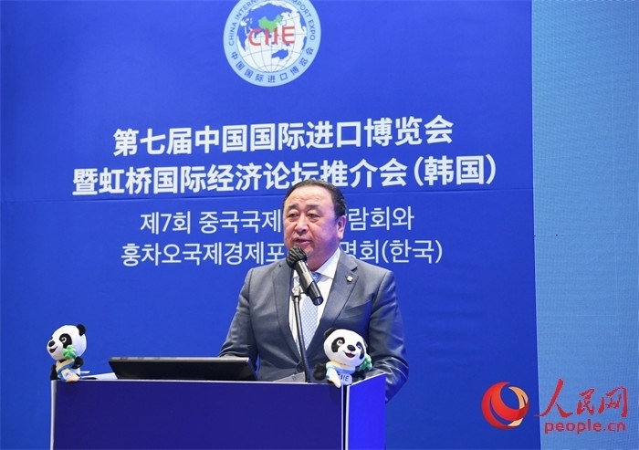 中國國際進(jìn)口博覽局黨委書記、副局長孫成海致辭。 人民網(wǎng) 程安康攝