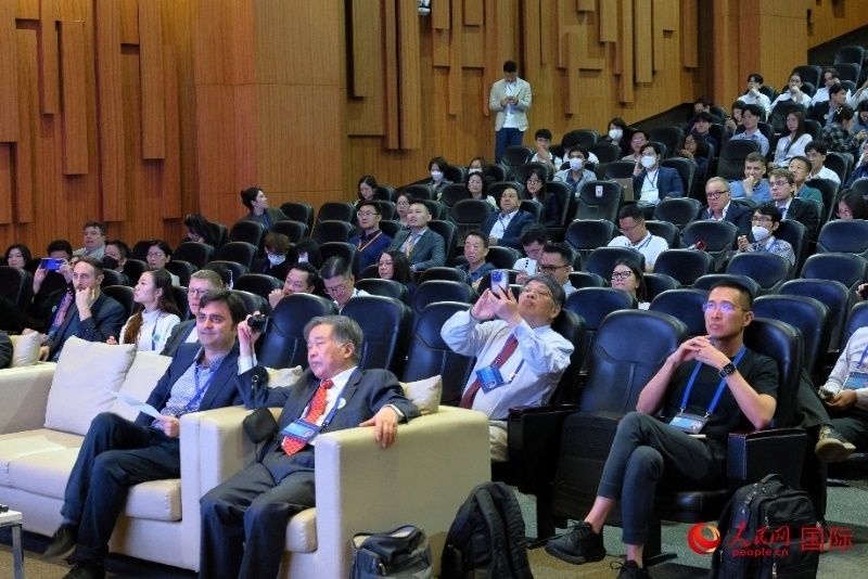 會(huì)議現(xiàn)場(chǎng)。人民網(wǎng)記者 白元琪攝