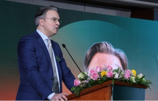 沙特電信Center 3首席戰(zhàn)略官拉斐爾·朱安致辭。中國聯(lián)通沙特公司供圖