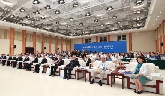 6月12日，“中國新疆的歷史與未來”國際論壇在喀什舉辦。（圖片來源：民族畫報）