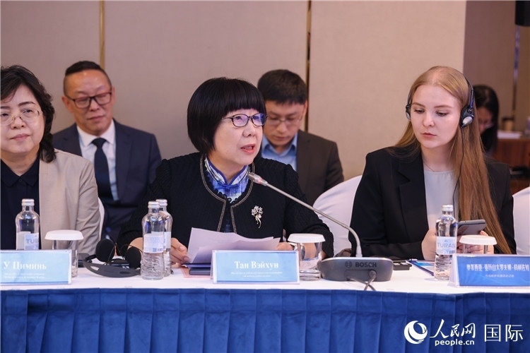 人民網(wǎng)監(jiān)事會(huì)主席唐維紅在發(fā)布儀式上致辭。人民網(wǎng)記者任皓宇 攝