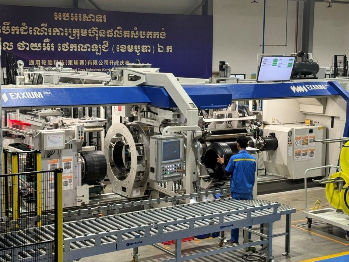 圖為通用輪胎科技（柬埔寨）有限公司生產(chǎn)車間。西港特區(qū)公司供圖
