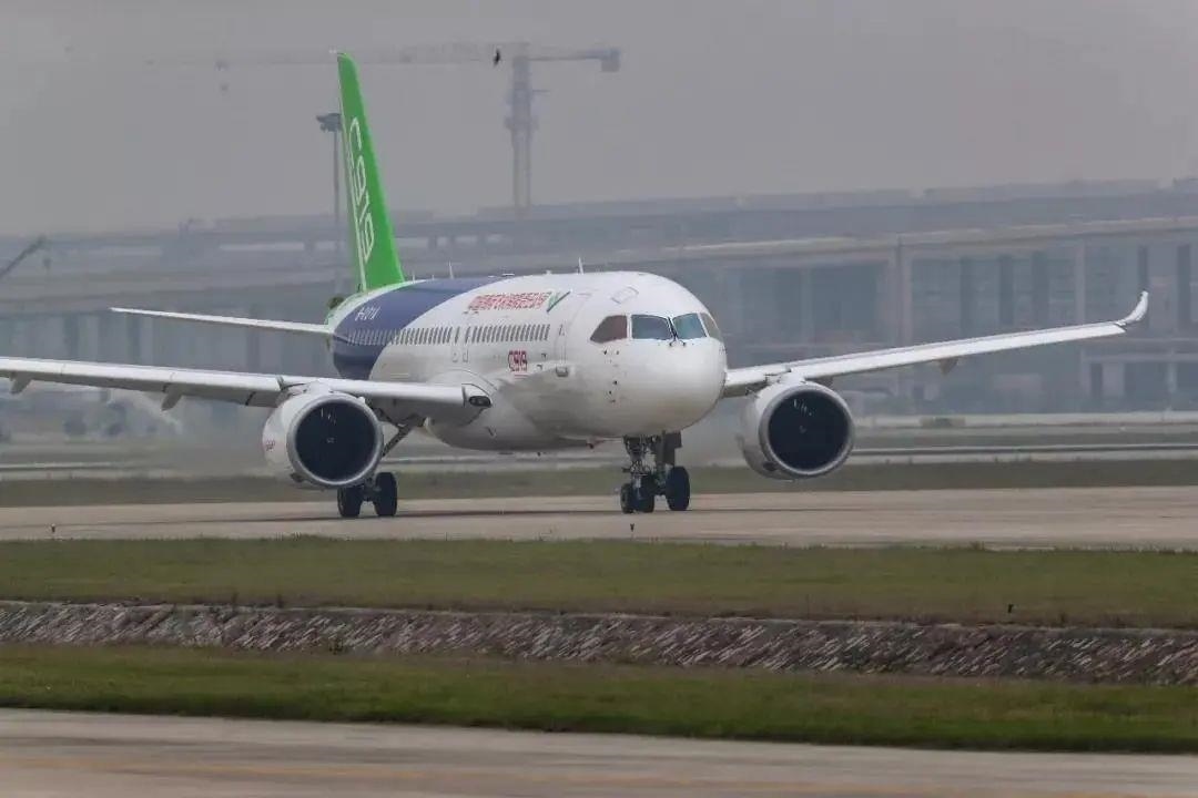 從一扇“門(mén)”、一座“城”、兩張“網(wǎng)”，看浦東新區(qū)改革常新