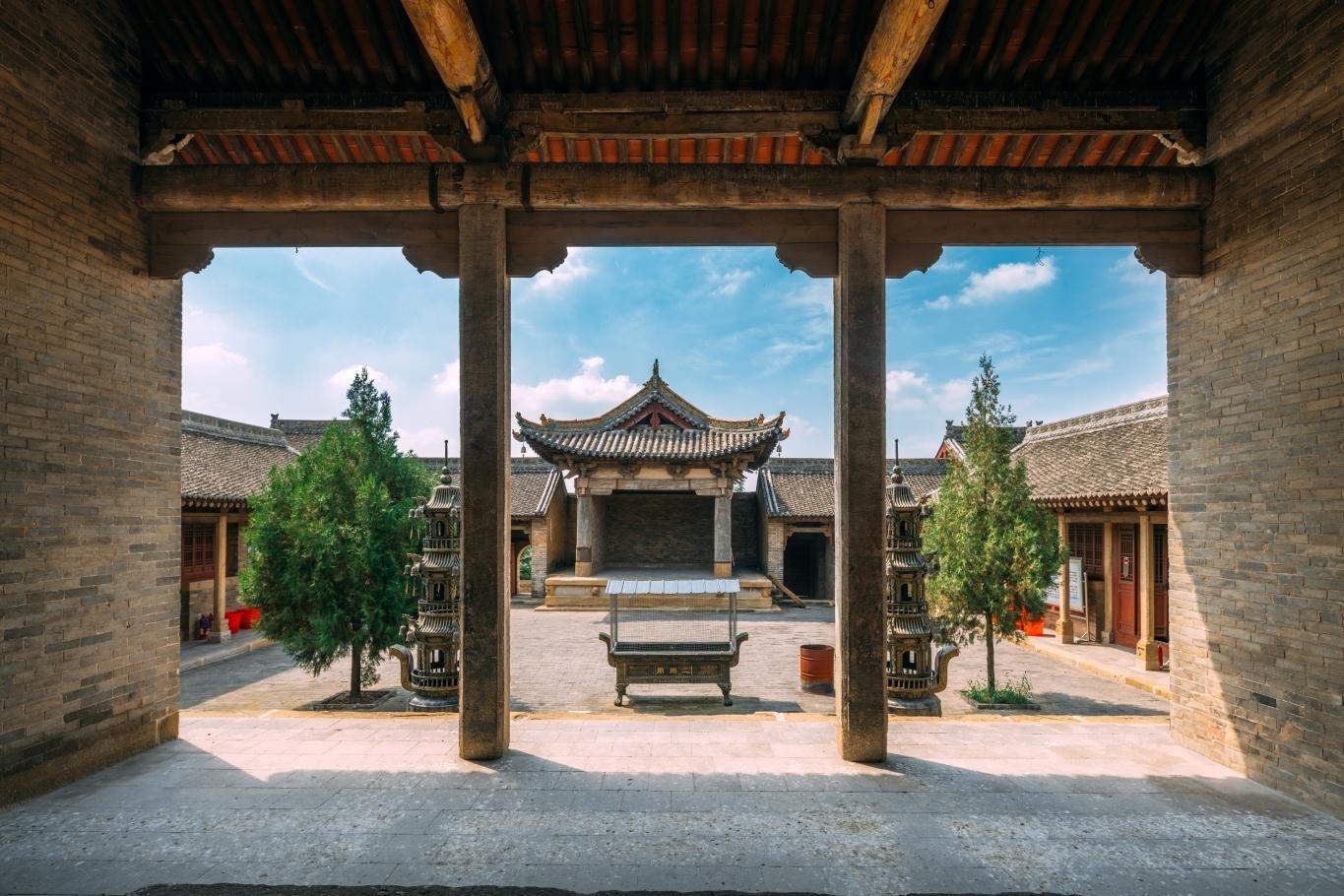 高平市王報村二郎廟金代戲臺。蘇唐詩攝