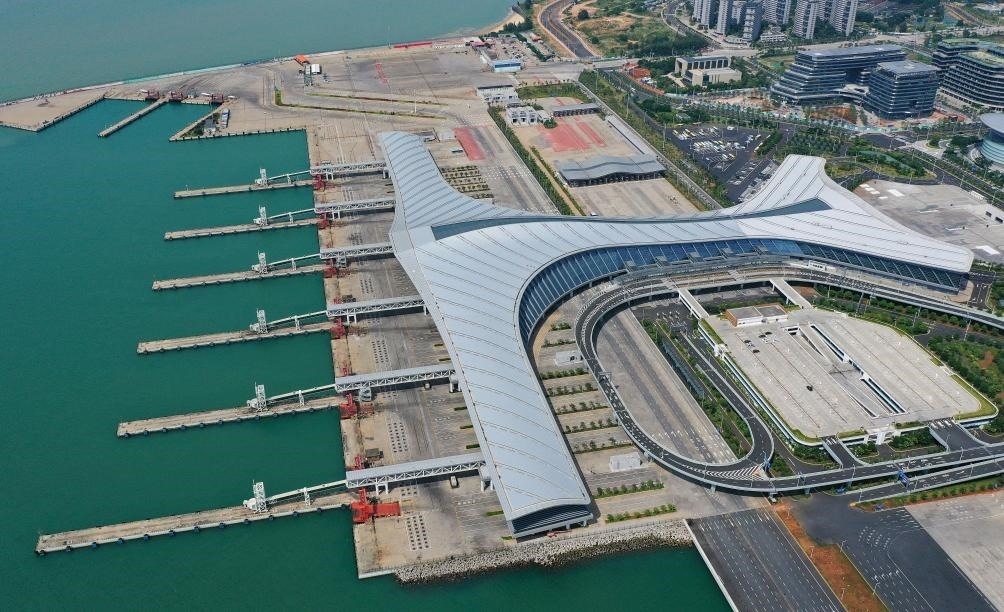這是已經(jīng)停航的海口新海港（9月4日攝，無人機(jī)照片）。新華社記者 郭程 攝