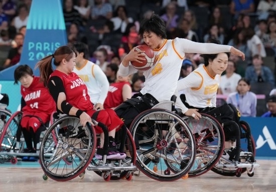巴黎殘奧會｜“撞車、摔倒，我們都習慣了”