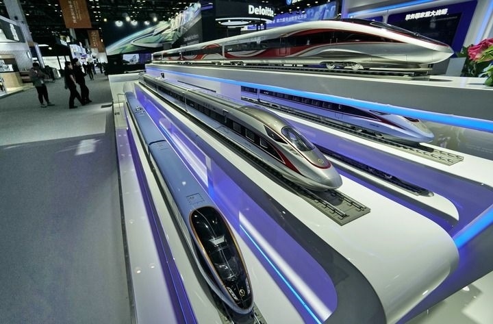 2024年9月11日拍攝的國家會議中心會場內(nèi)的展臺。新華社記者 李欣 攝