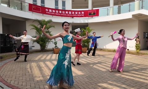 舞蹈《美麗中國(guó)》。內(nèi)圖大學(xué)孔子學(xué)院供圖