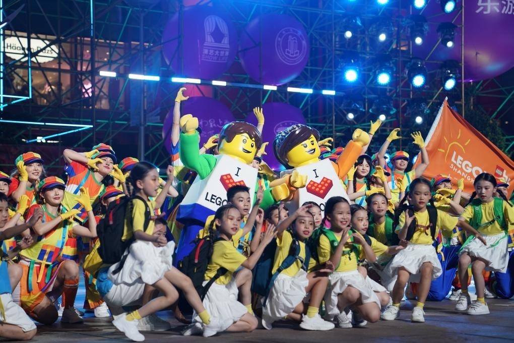 9月14日晚，演員在上海旅游節(jié)開幕式上表演。新華社發(fā)（陳浩明 攝）