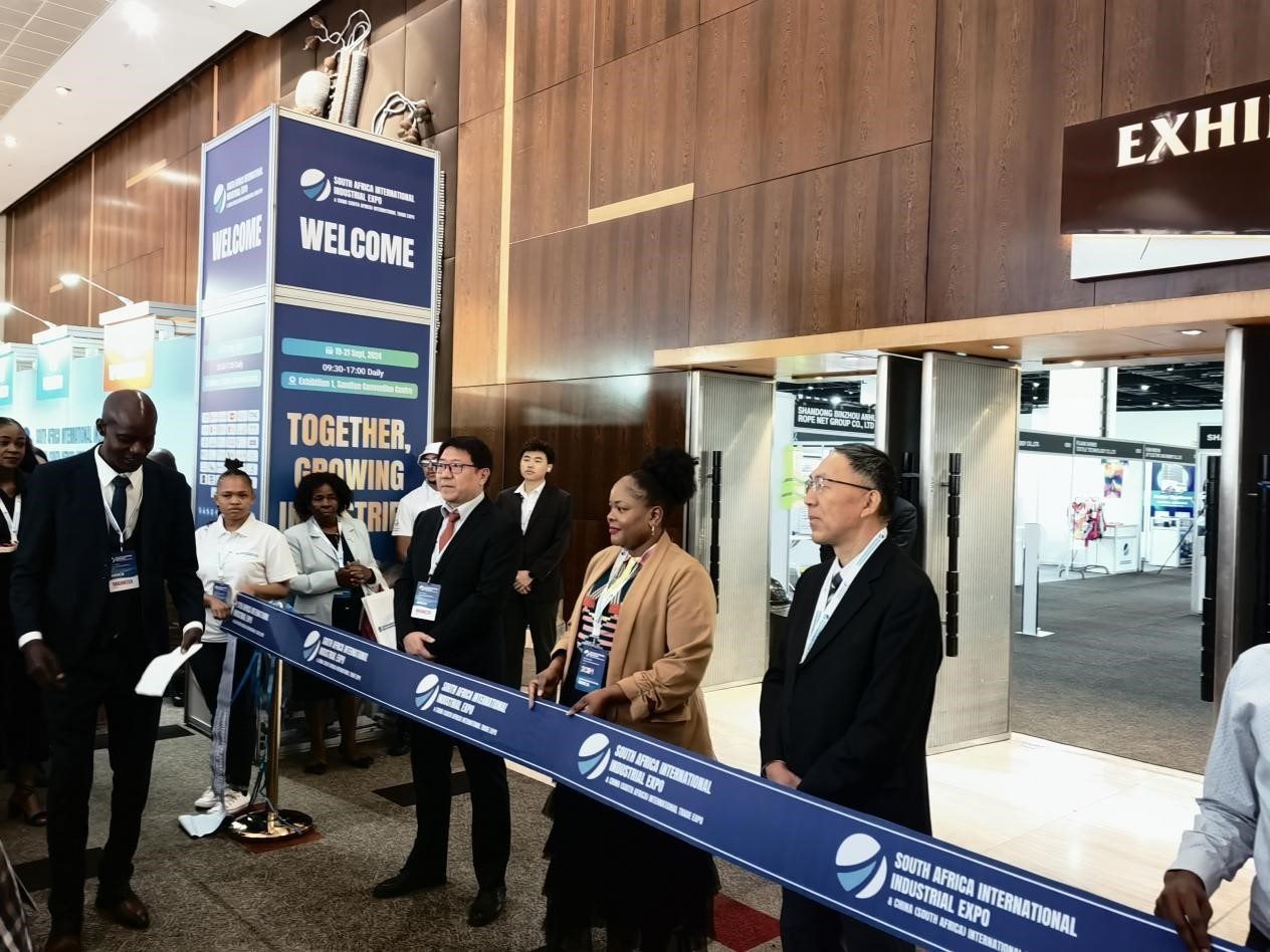 19日，第三屆南非國際工業(yè)展暨中國（南非）國際貿(mào)易展覽會(huì)在約翰內(nèi)斯堡桑頓會(huì)議中心盛大開幕。主辦方供圖