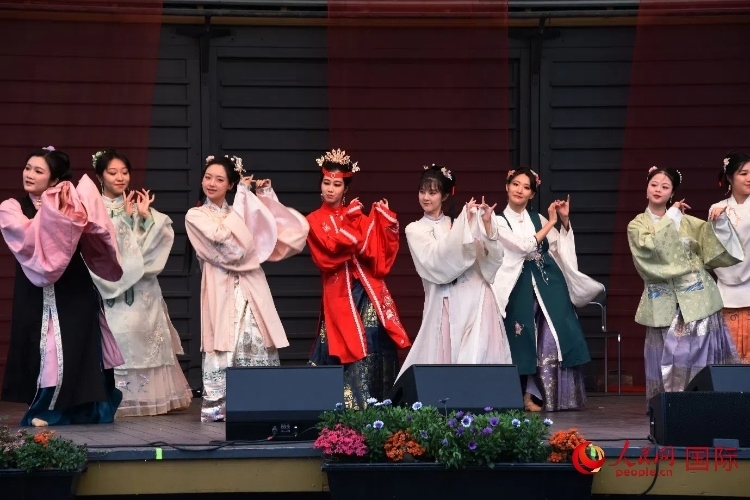 中國舞《紅樓夢》。人民網(wǎng)記者 殷淼攝