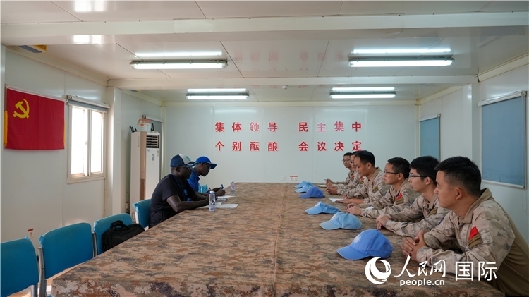 圖1 檢查組聽取工作匯報(bào)。王軍杰攝