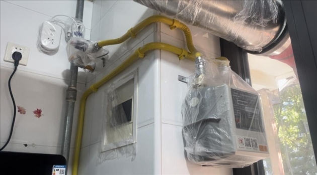 北京市石景山區(qū)高井路社區(qū)更換燃?xì)夤艿篮蟮木用窦?。人民網(wǎng) 劉佳欣攝