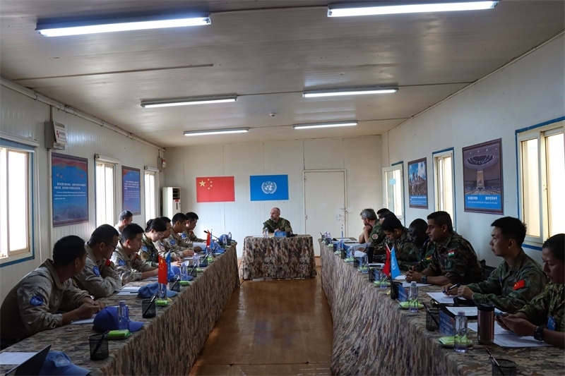 圖1-分隊進行情況匯報（馬騫攝）