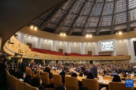 這是10月7日在伊朗首都德黑蘭拍攝的第七屆聲援巴勒斯坦兒童和青少年國際會(huì)議現(xiàn)場(chǎng)。新華社記者 沙達(dá)提 攝