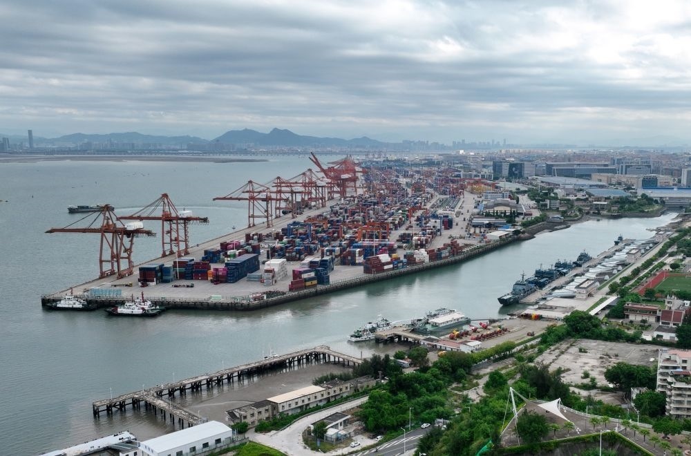 這是中國（福建）自由貿(mào)易試驗區(qū)廈門片區(qū)內(nèi)的廈門海天碼頭（2024年9月4日攝）。
